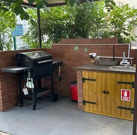 Forrest 公寓式酒店 3*